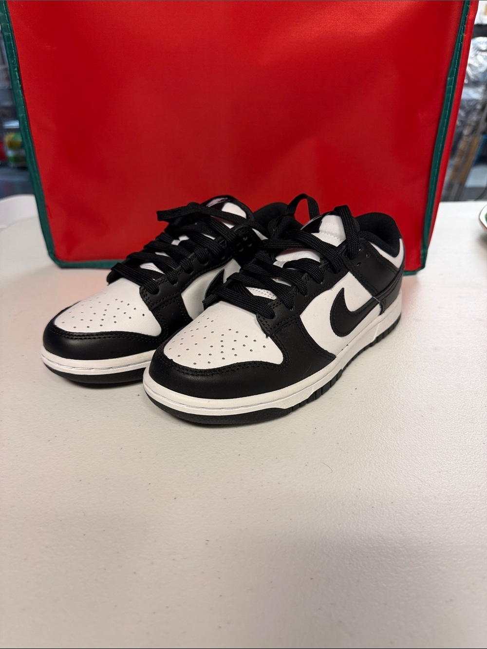 Nike Womens Black and White Low-Top Sneakers size 6.5